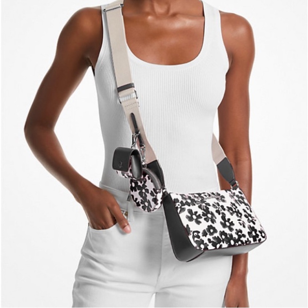 Michael Michael Kors Black and White Floral Crossbody Jet Set -NWT - Picture 2 of 4